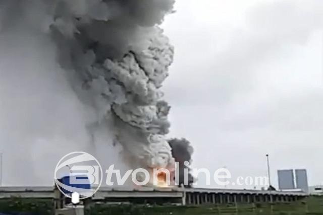 Kebakaran Melanda 5 Gudang di Dadap, Tangerang, Petugas Pemadam Kerahkan 10 Mobil