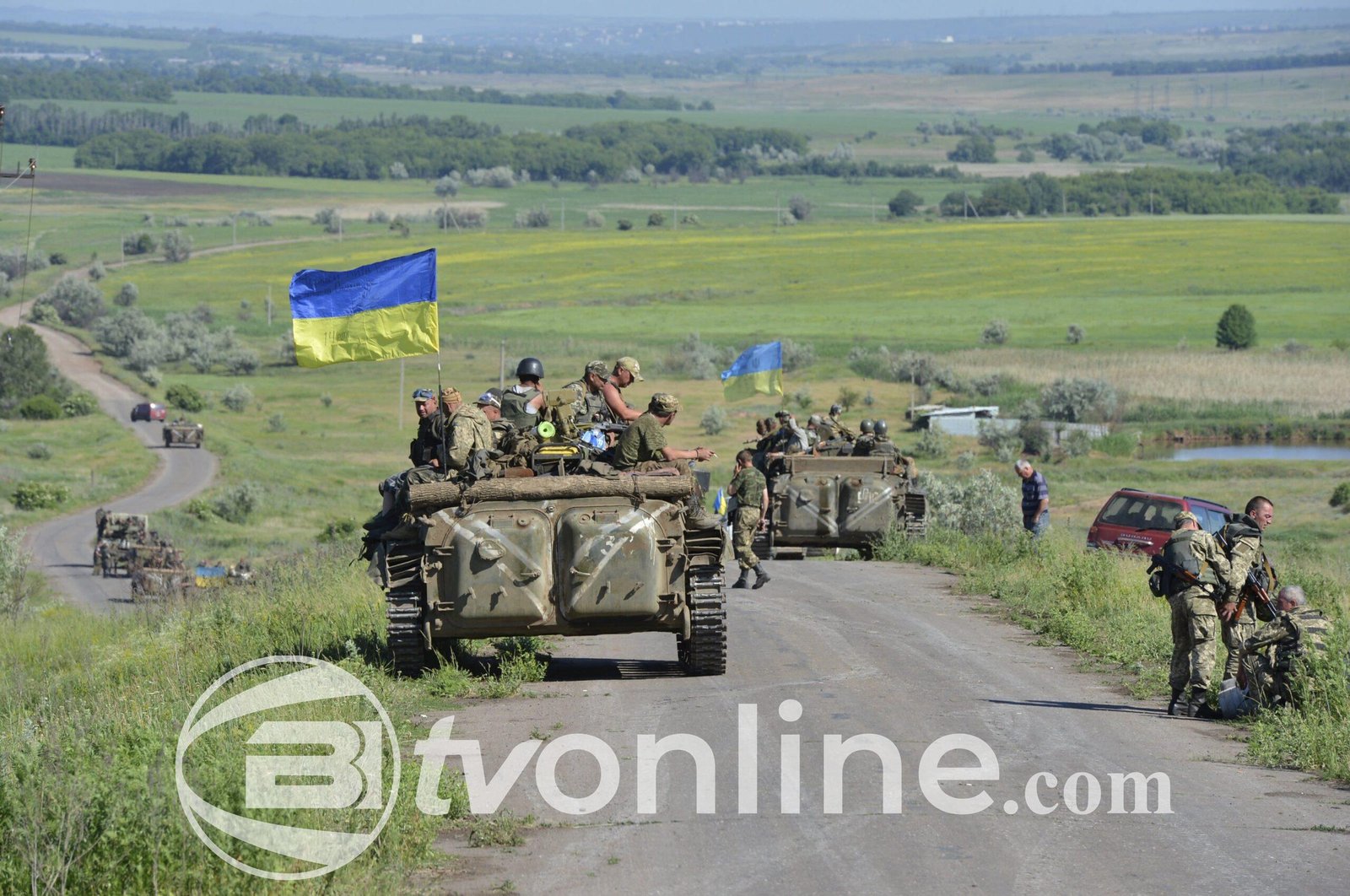 Ukraina Serang Depot Minyak Rusia di Saratov, Targetkan Angkatan Udara Moskow