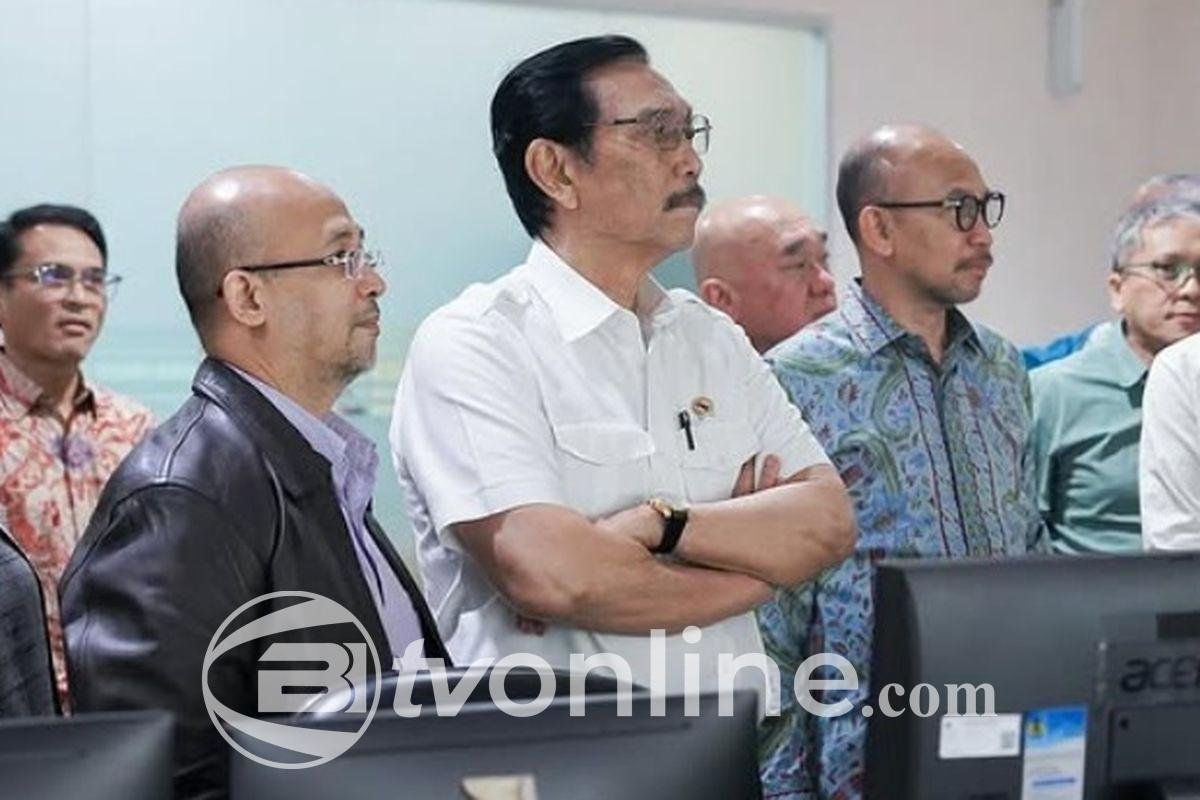 Luhut Binsar Pandjaitan Kunjungi Command Center Coretax, Tinjau Sistem Digital Perpajakan Indonesia