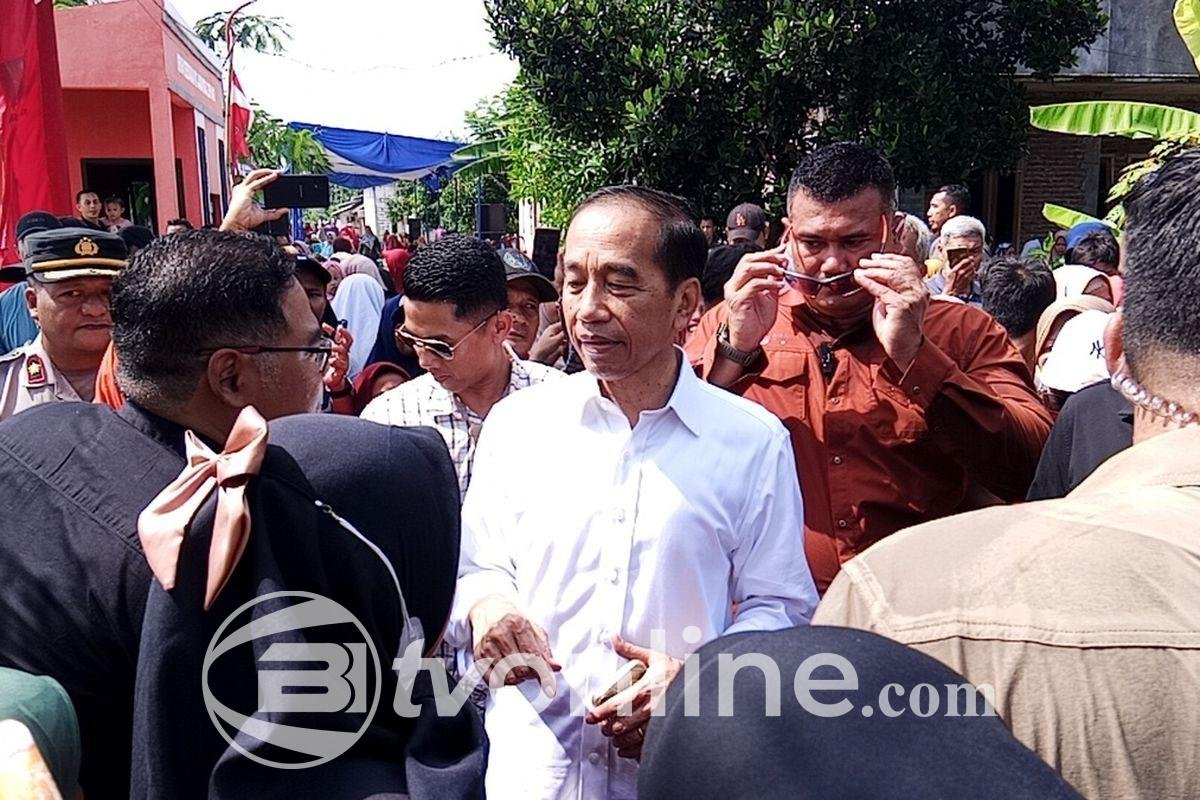 Jokowi Kunjungi Kelompok Tani di Semarang, Tinjau Penerapan Teknologi Padi Biosalin