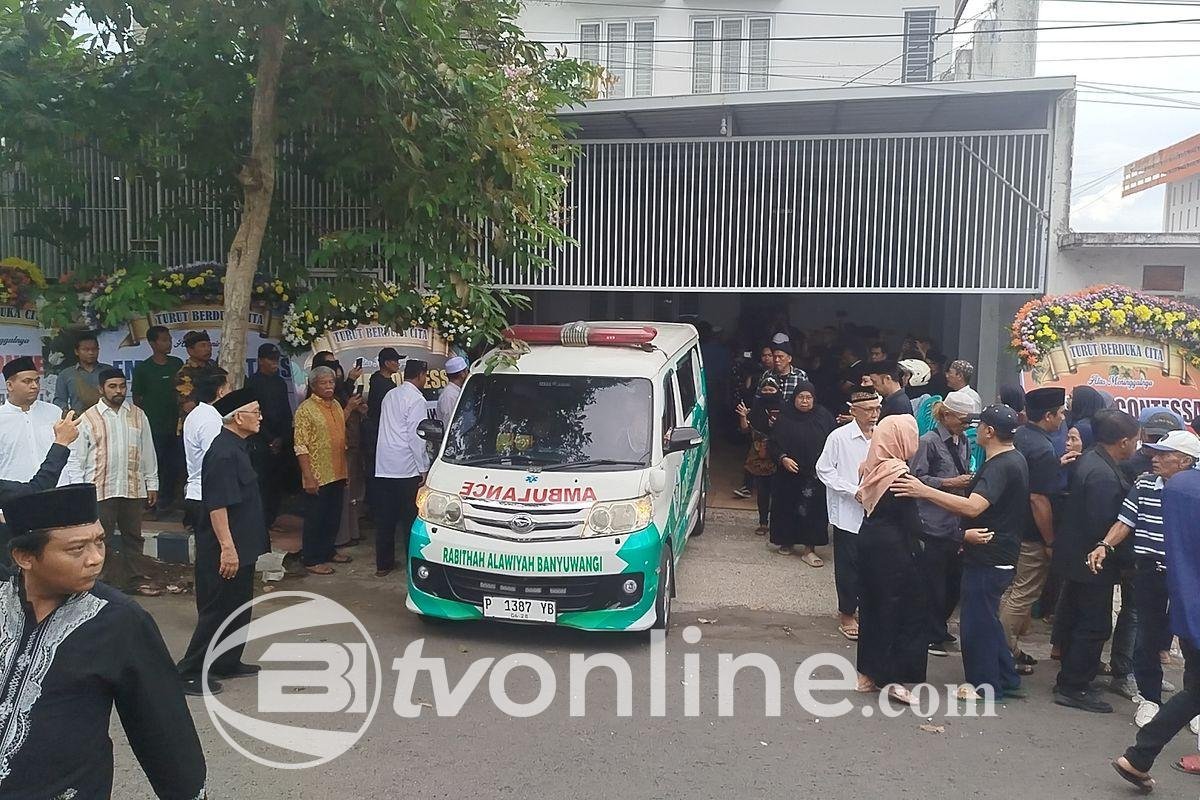 Jenazah Emilia Contessa Diberangkatkan ke Pemakaman, Anak Tunda Pemakaman untuk Terakhir Kali Melihat Ibu