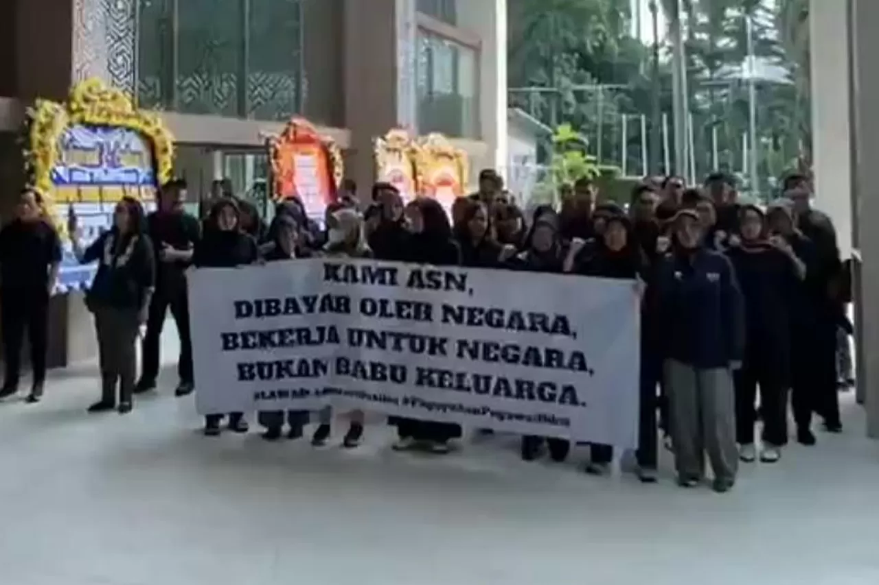 Pemecatan ASN di Kemdiktisaintek Picu Aksi Demo, Begini Aturan Pemberhentian PNS