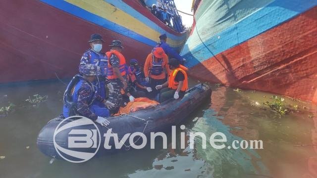Penemuan Mayat Wanita di Sungai Silugonggo Gegerkan Warga Juwana
