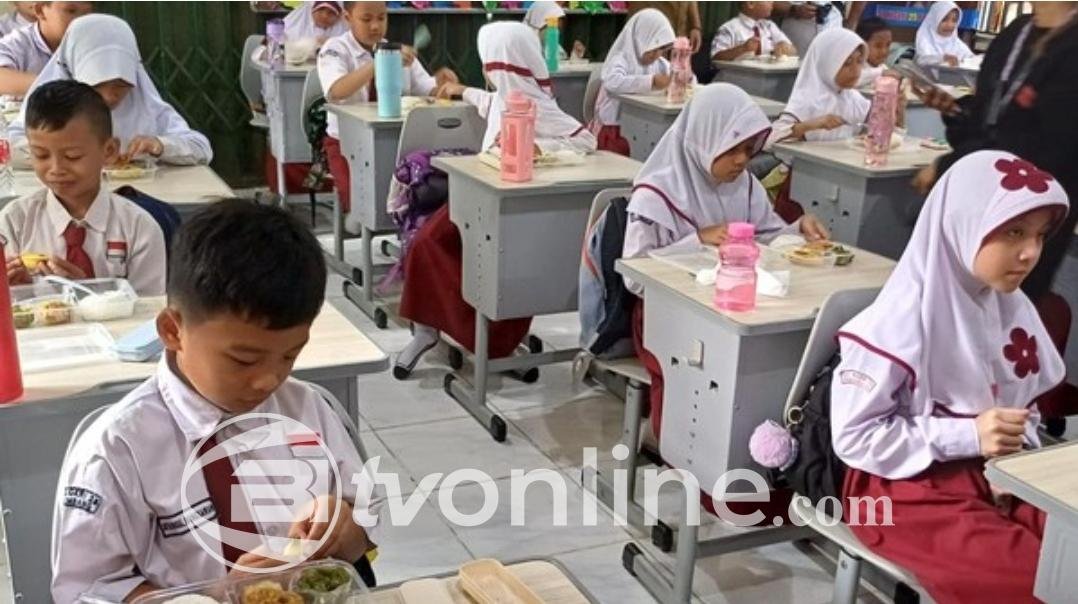 Siswa SD di Palembang Keluhkan Menu Program Makan Bergizi Ko Tempe