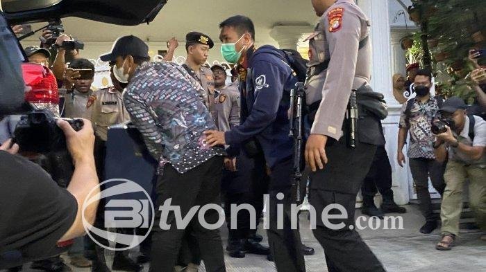 KPK Juga Geledah Rumah Sekjen PDIP Hasto Kristiyanto di Jakarta Selatan dan Bekasi