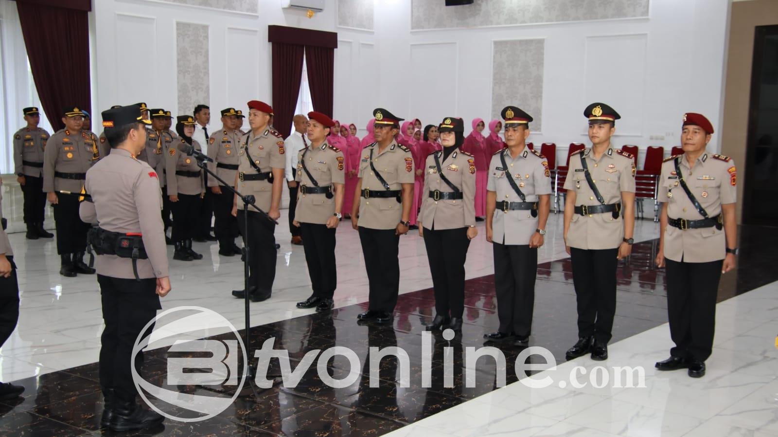 Kapolresta Jambi Pimpin Sertijab dan Penyerahan Tugas Perwira