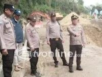 Longsor Putus Jalan Lingkar Samosir, Polres Imbau Wisatawan Tidak Berkeliling