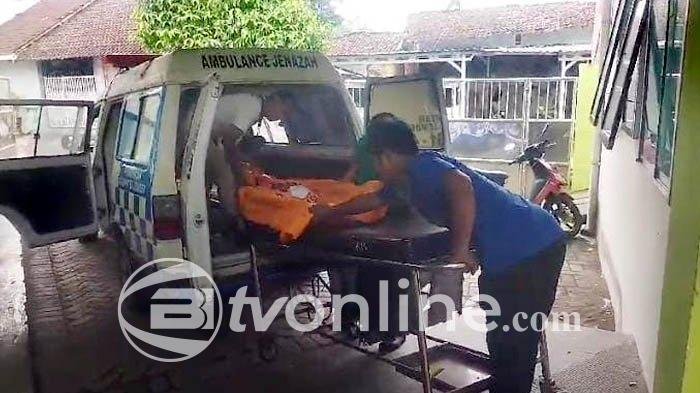 Pembunuhan di Jember: Akbar Bunuh Ayahnya, Lalu Serang Tetangga dengan Parang