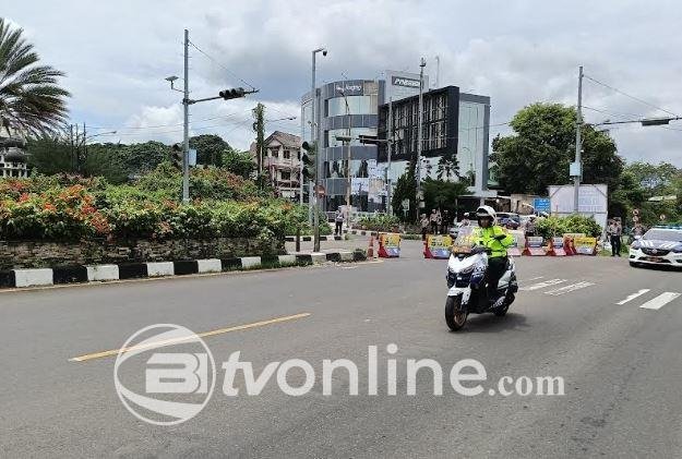 Sistem One Way Arah Jakarta Berlaku di Jalur Puncak, Kabupaten Bogor, Senin (27/1/2025)
