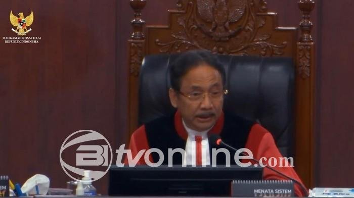 Ketua MK Tegur Kuasa Hukum yang Salah Ucapkan Kata ‘Kasuistis’ dalam Sidang