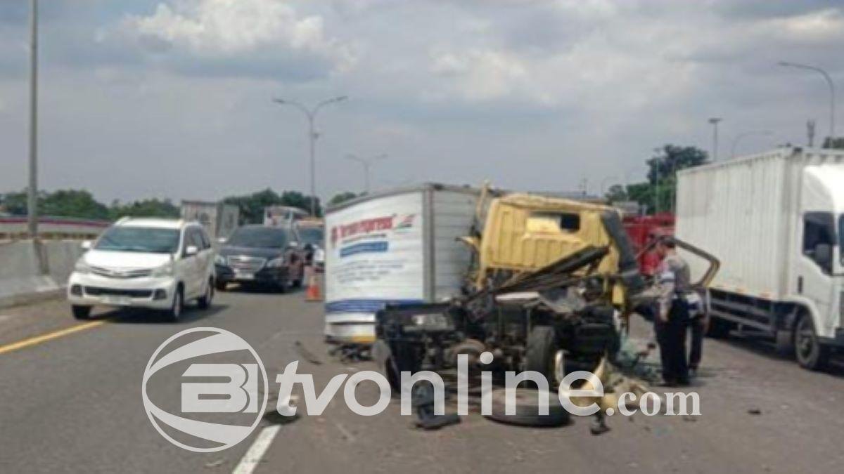 Kecelakaan Beruntun Melibatkan Tiga Kendaraan di Tol Jagorawi KM 42, Tidak Ada Korban Jiwa