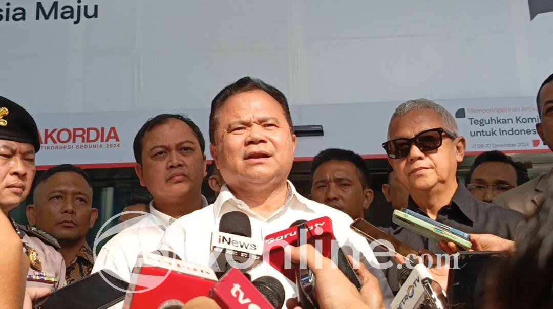 Mantan Dirjen Imigrasi Ronny Sompie Selesai Diperiksa KPK Terkait Kasus Harun Masiku