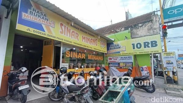 Viral Pemuda Ricuh di Rumah Makan Padang Godean karena Kehabisan Kuah