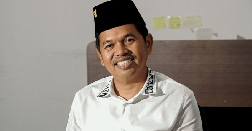 Setelah Dilantik, Dedi Mulyadi Langsung Pecat Kepala SMAN 6 Depok yang Langgar Aturan Study Tour