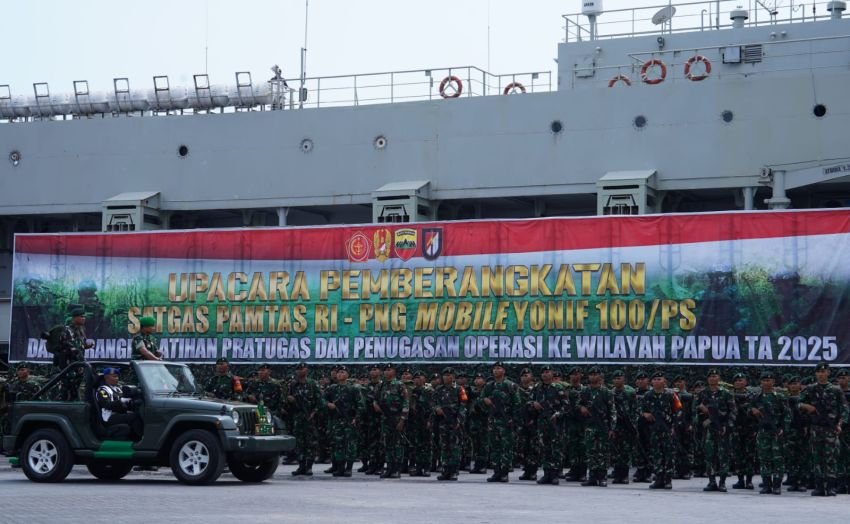 Pangdam I/BB Pimpin Pemberangkatan Satgas Pamtas RI-PNG Mobile Yonif 100/PS di Belawan