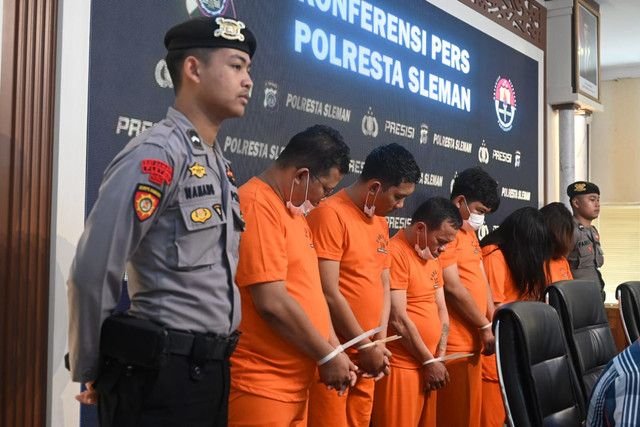 6 Wartawan Gadungan di Sleman Peras Wanita, Ancam Sebar Isu Selingkuh dan Minta Uang Rp 300 Juta!