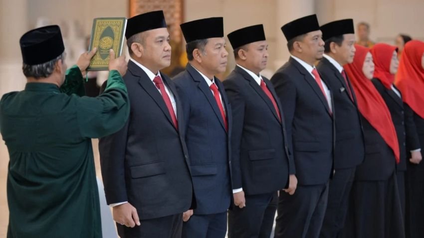 12 Pejabat Eselon II di Lingkungan Pemprov Sumut Dilantik oleh Wakil Gubernur Surya