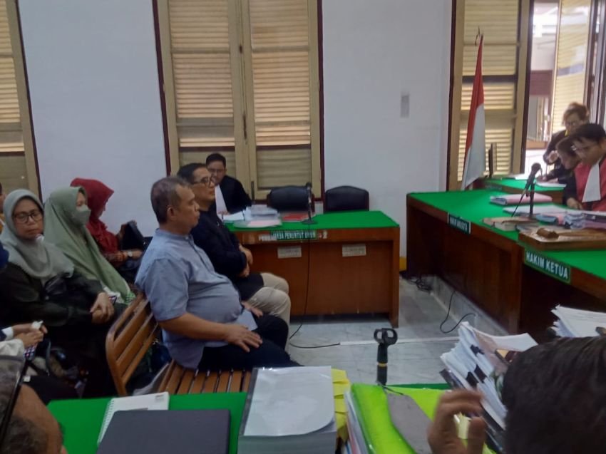 Korupsi APD Covid-19, Mantan Sekretaris Dinkes Sumut Dituntut 9 Tahun Penjara