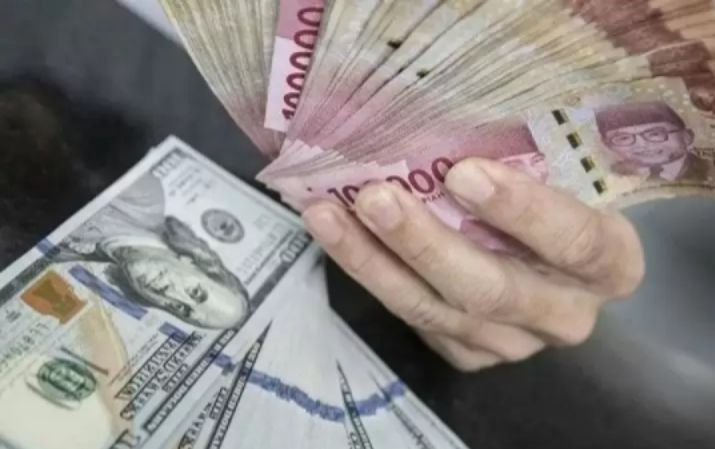 Rupiah Anjlok ke Rp16.520, Dolar AS Kembali Menguat di Tengah Ketidakpastian Global