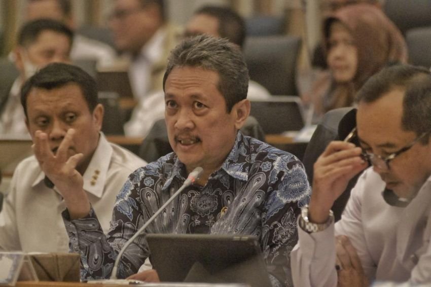 Skandal Pagar Laut Tangerang: Menteri KP Berikan Sanksi Denda Rp 48 Miliar