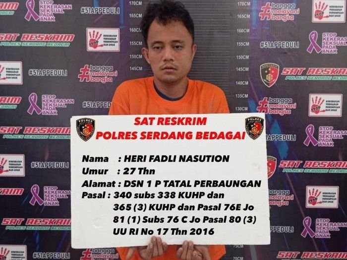 Rekonstruksi Pembunuhan Siswi SMP di Serdang Bedagai, Emosi Warga Memuncak!