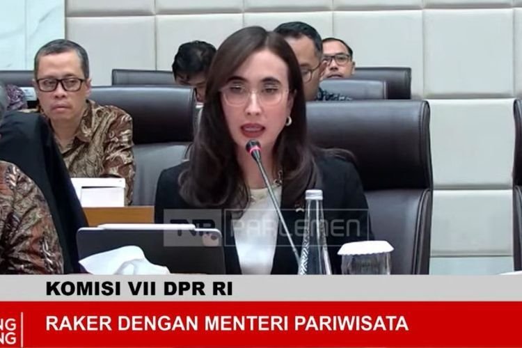 Anggaran Kemenpar 2025 Dipotong, Target Pariwisata Tetap Tidak Berubah