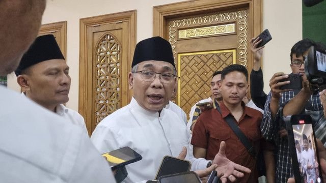 Gus Yahya: "Lebih Separuh Indonesia Ini NU, Jangan Biarkan Identitas Agama Menjadi Identitas Politik"