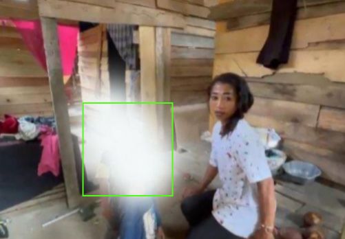 Pilu Nasib Hasrianti, Janda Anak Dua di Polewali Mandar Hidup di Gubuk Lapuk Tanpa Listrik