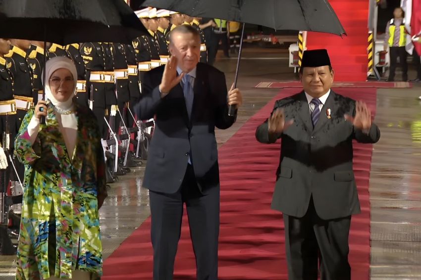 Kedatangan Presiden Erdogan di Istana Bogor: Sambutan Meriah dari Masyarakat dan Pelajar