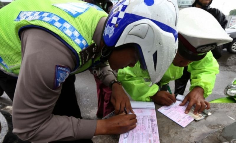 Operasi Keselamatan Jaya 2025, Penindakan Pelanggaran Lalu Lintas Dimulai di Sejumlah Titik di Jadetabek