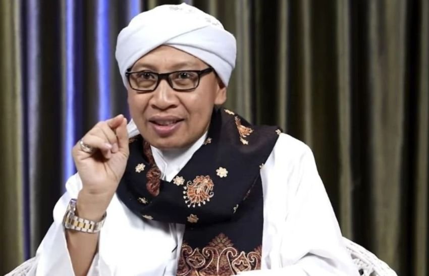 Hari Kasih Sayang Menurut Buya Yahya : Bertentangan dengan Islam dan Bisa Menjerumuskan dalam Kekafiran!
