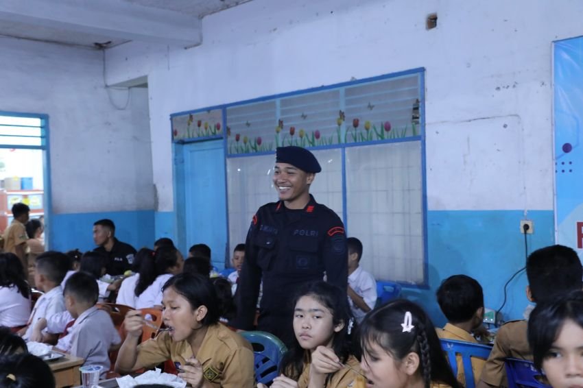 TNI-Polri Gelar Program Makan Bergizi Gratis untuk Siswa di Medan