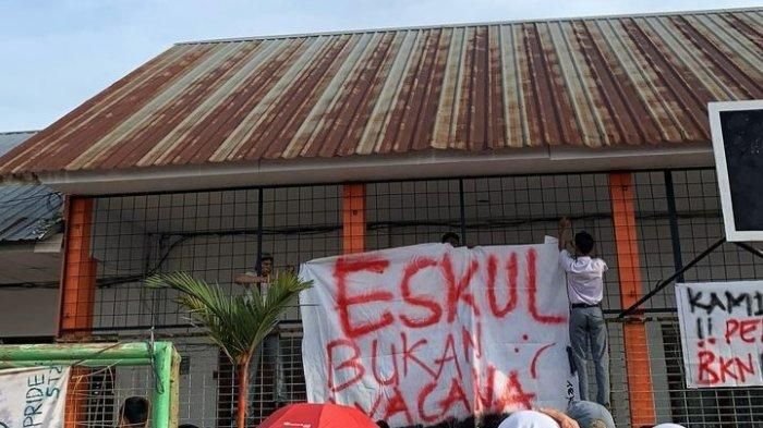 Ratusan Siswa SMA Negeri 11 Medan Gelar Aksi Protes, Tuntut Pergantian Kepala Sekolah