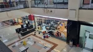 Glodok Plaza Kembali Dibuka Pasca Kebakaran, Namun Pengunjung Masih Sepi