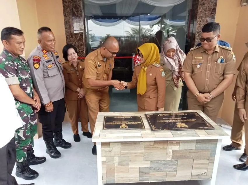 Wali Kota Pematangsiantar Resmikan Kantor Camat Siantar Marimbun dan Taman Losung