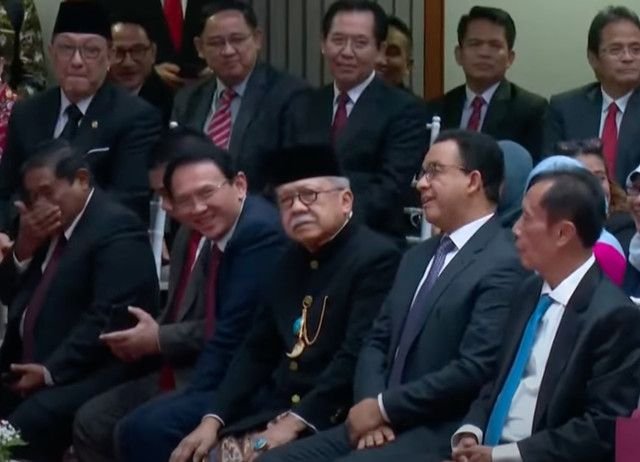 Sertijab Gubernur Jakarta: Nama Jokowi Disoraki 'Hu!', Ahok dan Anies Diterima dengan Sorakan 'Yes!'