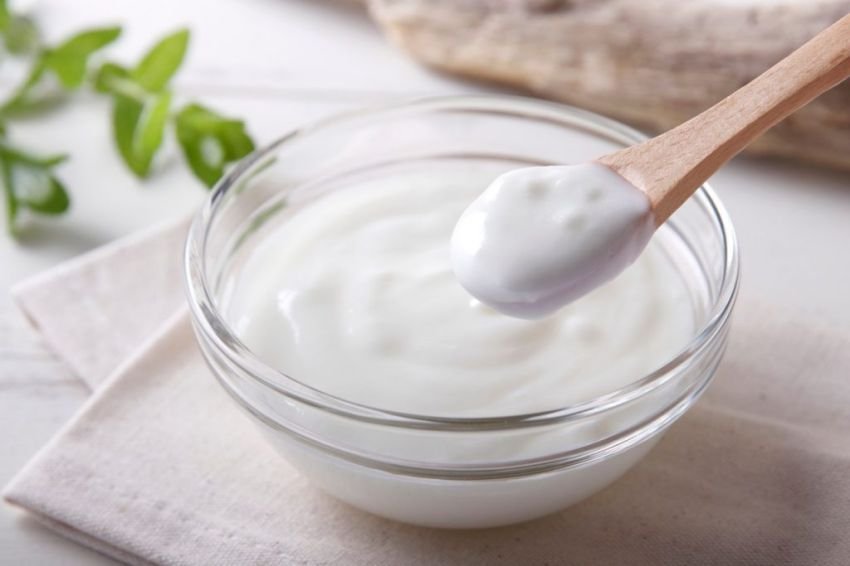 Penelitian: Rutin Konsumsi 2 Porsi Yogurt Seminggu Turunkan Risiko Kanker Usus Proksimal hingga 20%