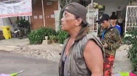 Viral Tingkah 'Tengil' Dua Orang Preman Berseragam Ormas Bubarkan Kegiatan Pelatihan Anak TK dengan Pisau, Ibu-ibu Teriak Histeris!