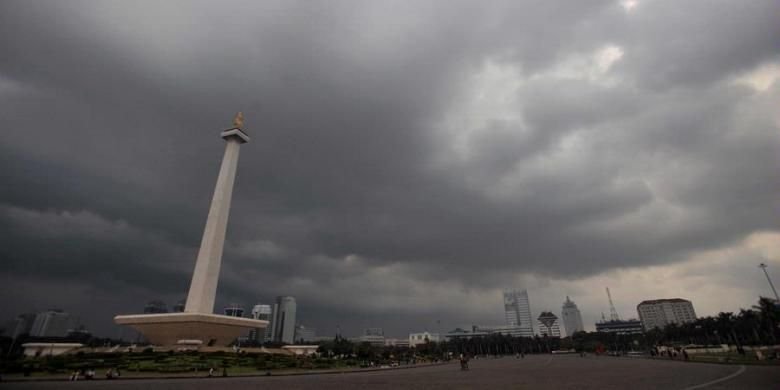 Cuaca Jakarta Berawan Tebal Sepanjang Hari, 12 Februari 2025