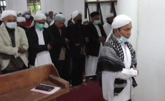 Jemaat Tarekat Naqsyabandiyah Al-Kholidiyah Jalaliyah Sumut Tentukan Awal Ramadan 1 Maret 2025