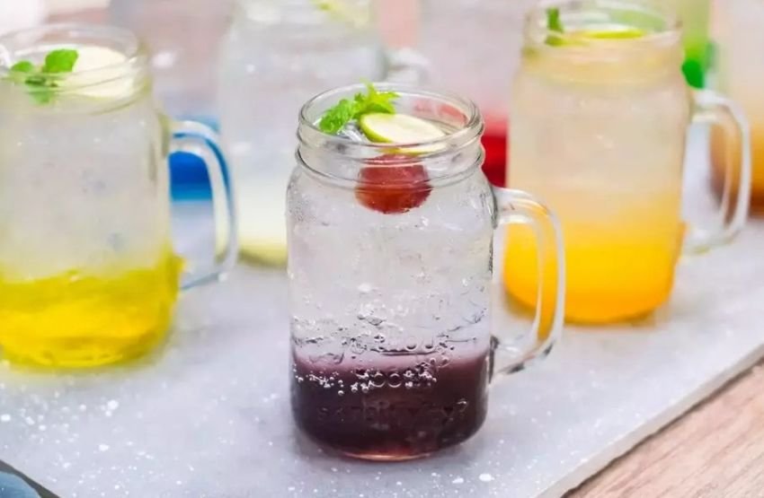 Delapan Minuman Berbahaya yang Sebaiknya Dihindari oleh Penderita Usus Buntu