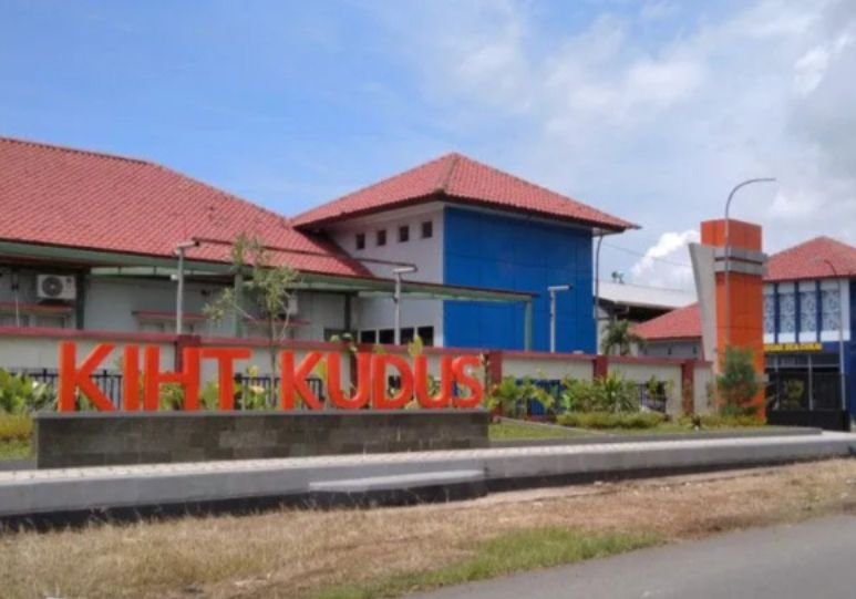 KPPBC Kudus Catat Lonjakan Jumlah Pabrik Rokok Menjadi 202 Pabrik di 2025