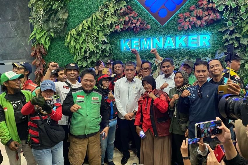 Driver Ojol Resah, Sebut Aplikator Tidak Sadar yang Memperkaya Mereka adalah Para Pengemudi