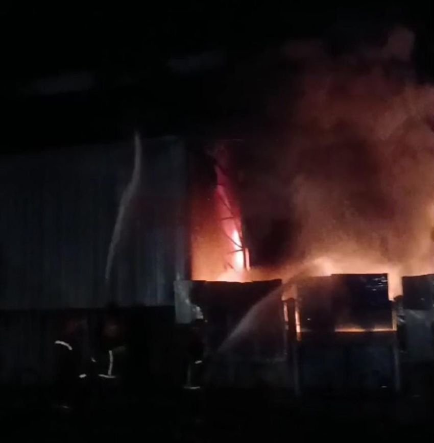 Kebakaran Terjadi di Pabrik Kawasan KIM 2, Deli Serdang
