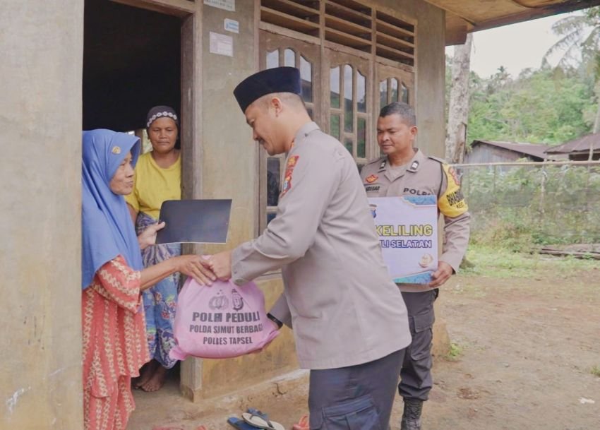 Polres Tapsel Gelar Sedekah Keliling, Bantu Warga Kurang Mampu dan Penyandang Disabilitas