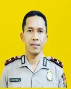 Isak Tangis Keluarga Dampingi Otopsi Jenazah Iptu Lusiyanto, Kapolsek Tewas Ditembak Saat Gerebek Judi Sabung Ayam
