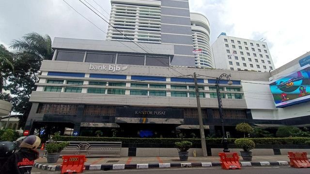 KPK Geledah Kantor Bank BJB Terkait Dugaan Korupsi Pengadaan Iklan