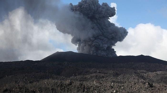 Gunung Dukono Erupsi, Semburkan Abu Vulkanik Setinggi 2.000 Meter