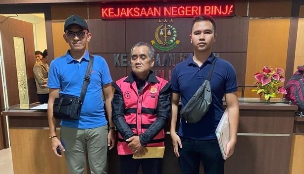 Buronan Kasus Korupsi Dinas PUPR Nisel Ditangkap Saat Jadi Pengemudi Ojol di Binjai