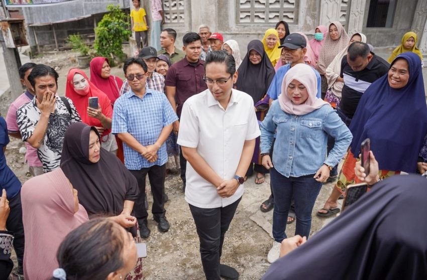 Wali Kota Medan Rico Waas Realisasikan Janji Perbaiki Jalan Sepakat Gg Pertama, Warga Sambut Bahagia